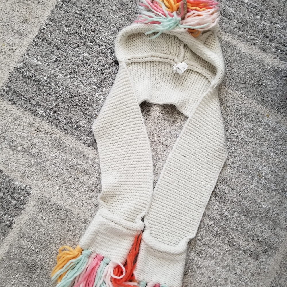 Girls unicorn scarf/beanie